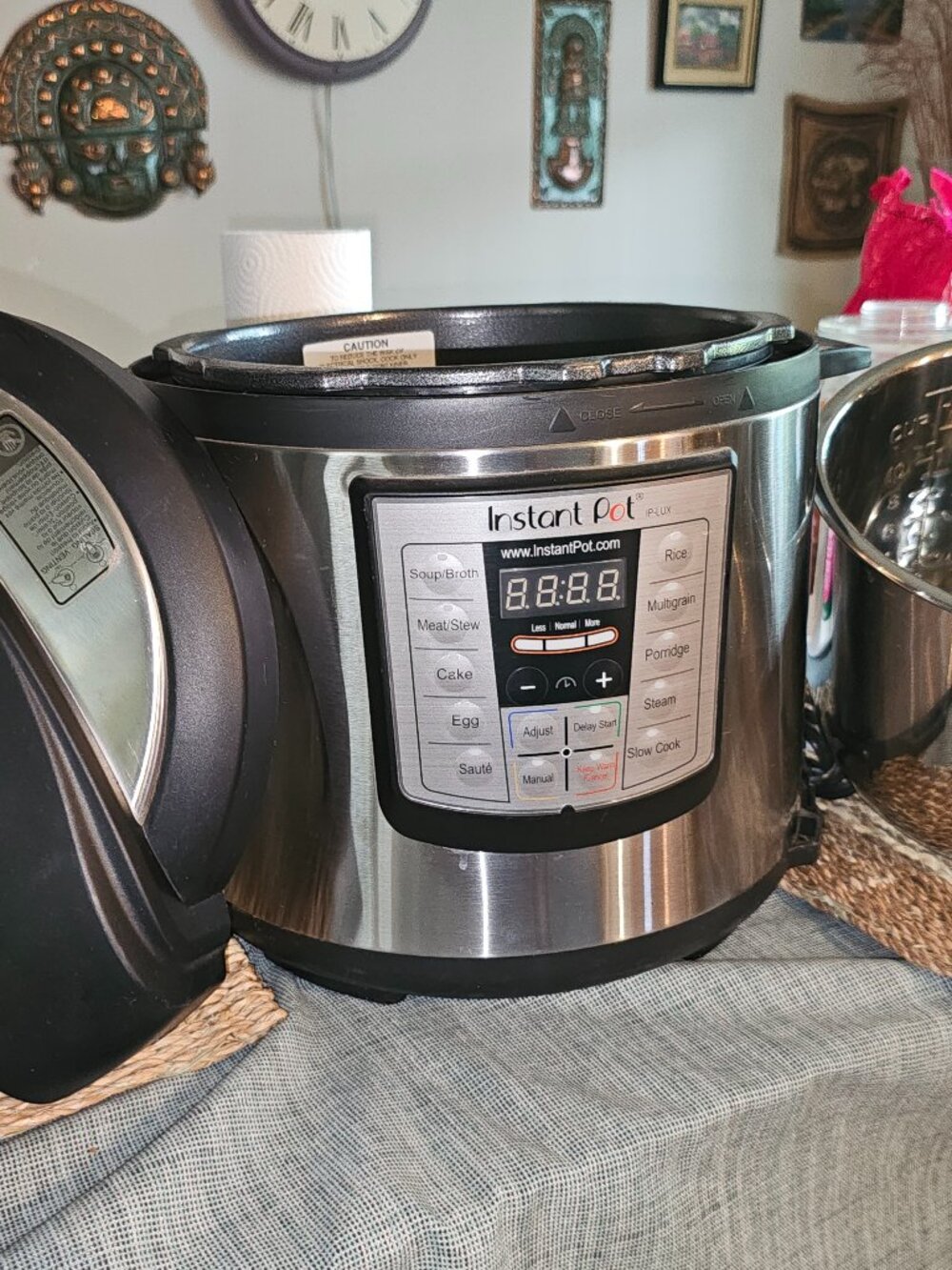 7 L Instant Pot pressure cooker